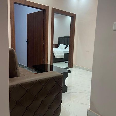 Nirmal Niwas Hotel Varanasi Bagian luar foto