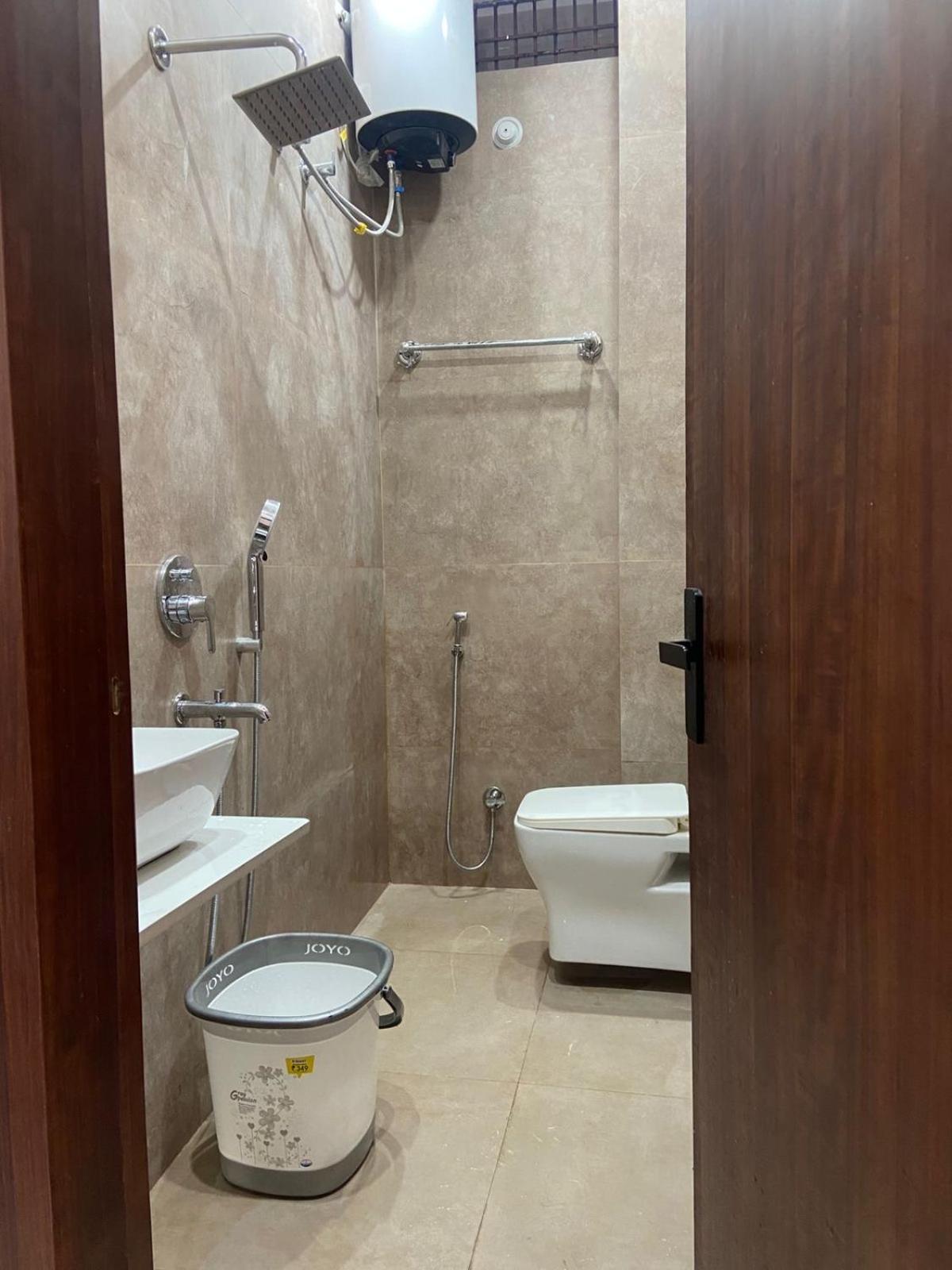 Nirmal Niwas Hotel Varanasi Bagian luar foto